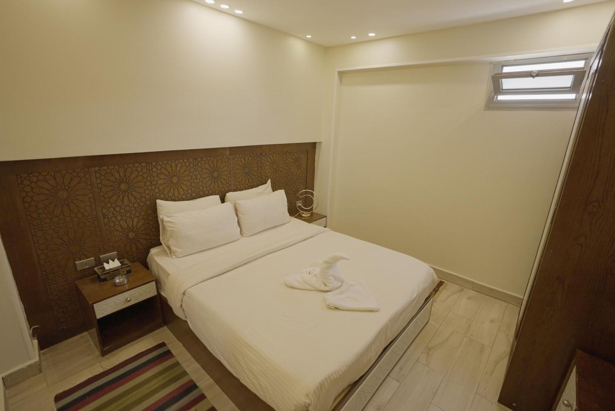 Queen Cleopatra Pyramids Hotel Kaherah Luaran gambar